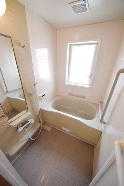 バス・シャワールーム　★うれしい追焚付きの浴室★