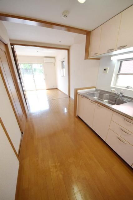 居室・リビング　★明るいダイニングキッチン★