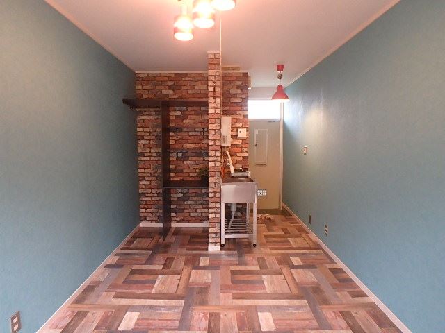 居室・リビング　フルリフォームしました。