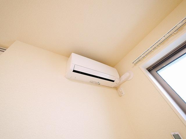 その他設備　エアコン一台付き