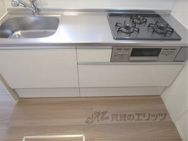 キッチン　下段収納