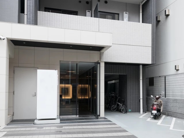 エントランス　弊社は都内全域の物件をご紹介可能です！