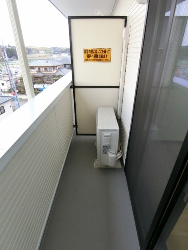 バルコニー　図面と現状に相違がある場合には現状を優先