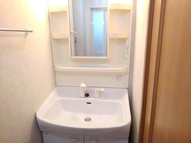 洗面設備　忙しい朝には欠かせない洗面所です