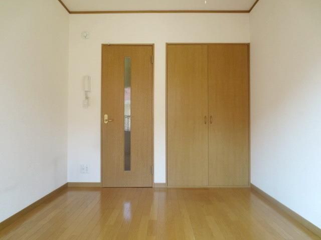 居室・リビング　★きれいなフローリングです。★