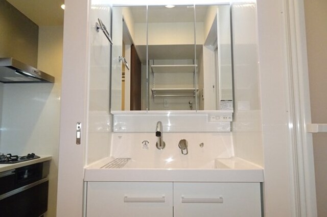 洗面設備　洗髪洗面化粧台