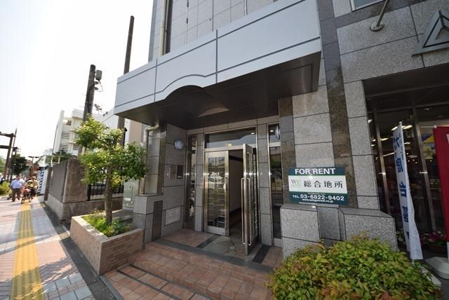 エントランス　★駅から徒歩7分★買い物施設充実★