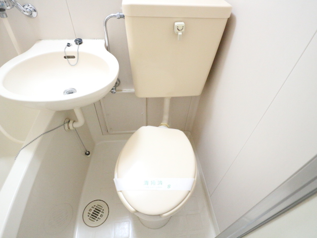トイレ　コンパクトで使いやすいトイレです