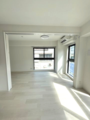 居室・リビング　おしゃれな居間です