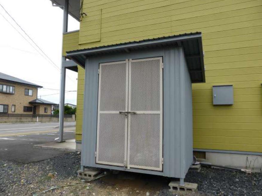 エントランス　ゴミ置場