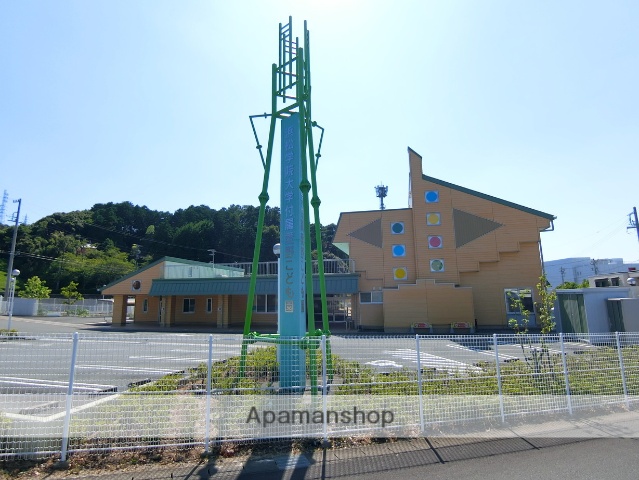 幼稚園・保育園　愛野こども園（幼稚園・保育園）まで472m