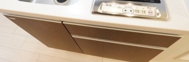 収納　キッチン下収納