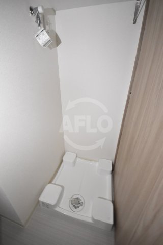 セキュリティ　プレサンス京町堀　洗濯機置き場