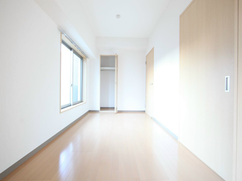 その他　南側洋室6帖　クローゼット（収納充実しています）