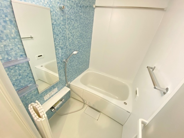 バス・シャワールーム　広い浴室