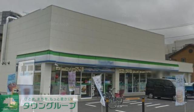 コンビニ　ファミリーマート（コンビニ）まで570m