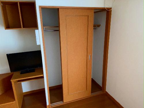 収納　同タイプ部屋の写真となり設備等は現況と異なる場合があります