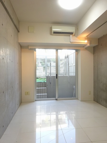 居室・リビング　おしゃれな居間です