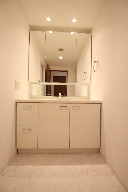 洗面設備　※別室の参考写真の為、現況優先です。