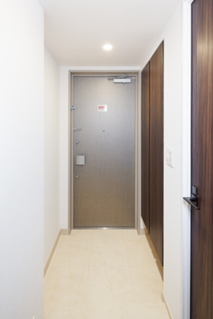 玄関　※写真は同タイプ住戸です。