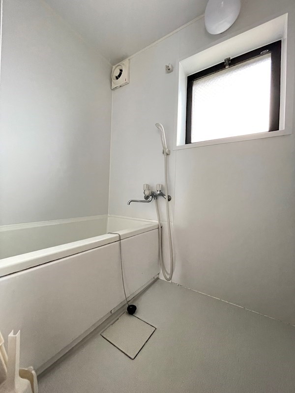 バス・シャワールーム　日々の疲れを癒すお風呂付です