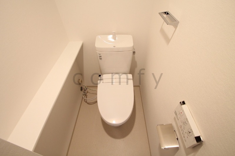 トイレ　ウォシュレット付きトイレ