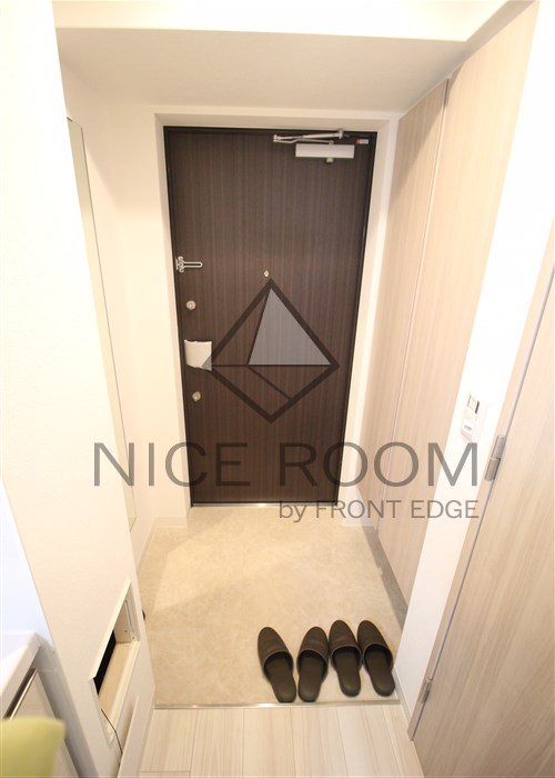 玄関　ワールドアイ難波南ＰＯＲＴＡ　玄関