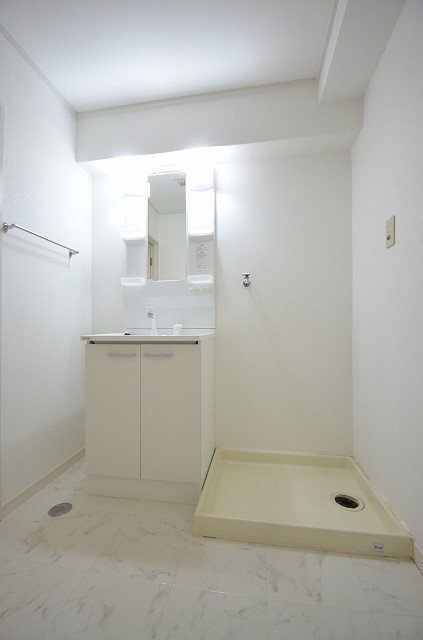 洗面設備　別号室の写真です（反転）