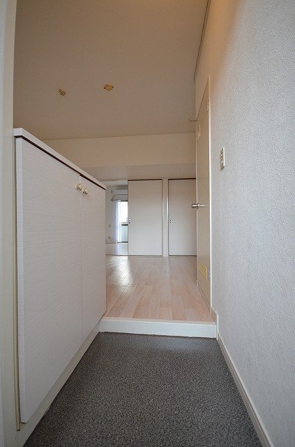 玄関　別号室の写真です（反転）