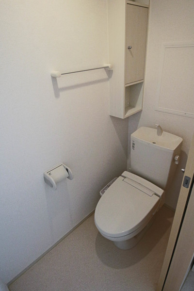 トイレ　同じ敷地内別なお部屋