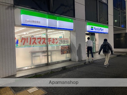 コンビニ　ファミリーマート内神田鎌倉橋店（コンビニ）まで279m