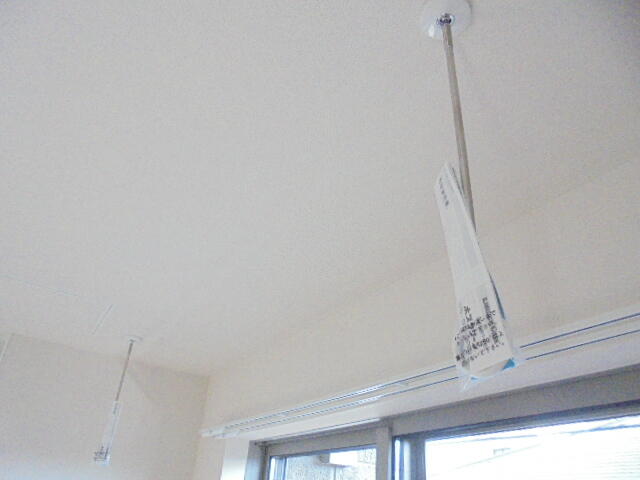 その他設備　室内物干し