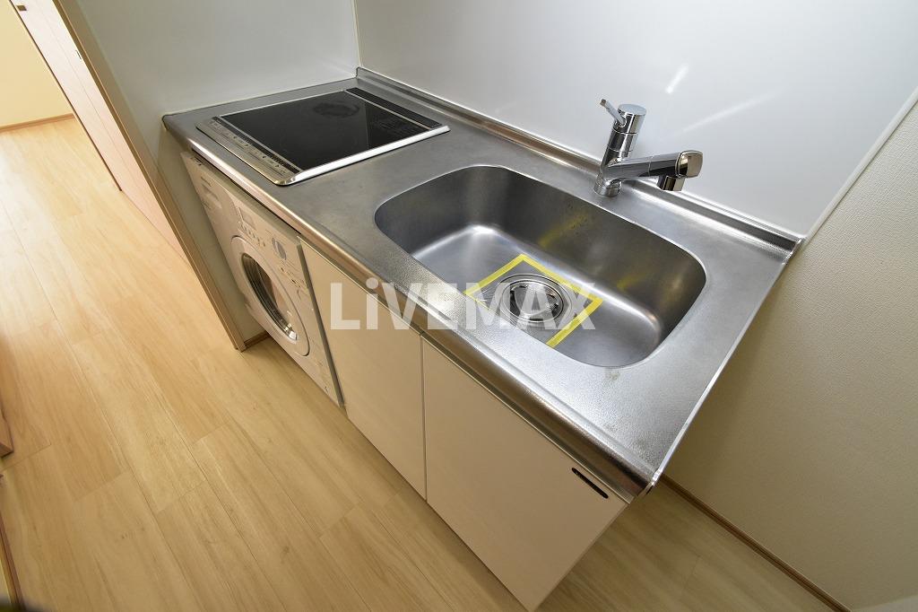 キッチン　弊社では仲介手数料が賃料の半月分+税