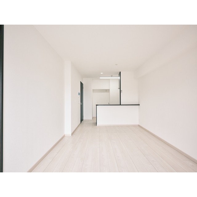 居室・リビング　※別部屋写真、現況優先