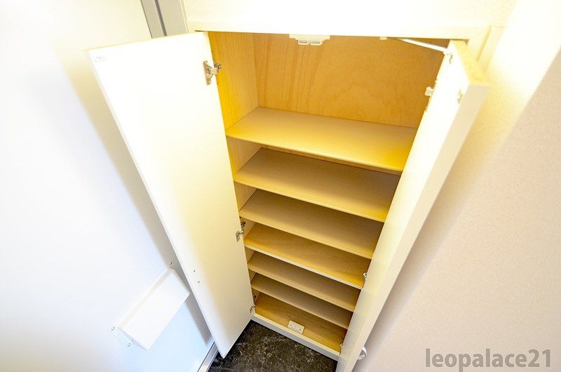 玄関　現況を優先