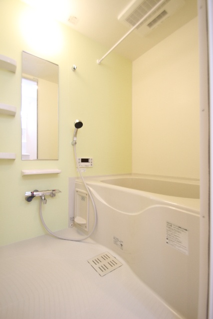 バス・シャワールーム　※別室の参考写真の為、現況優先です。