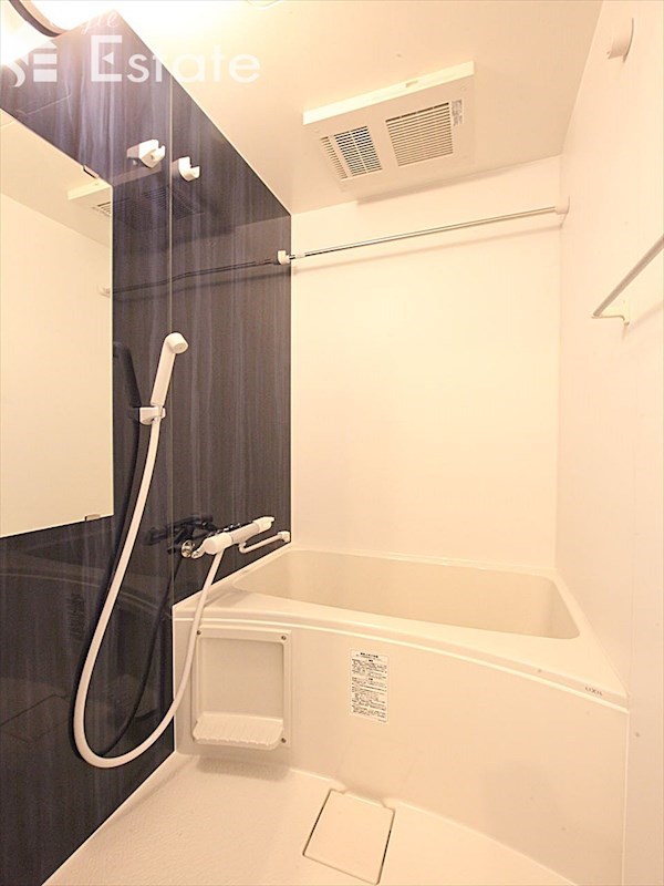 バス・シャワールーム　バスルーム