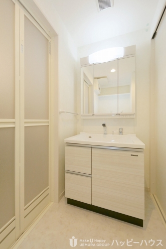 洗面設備　※同タイプ別部屋のため、参考画像です。