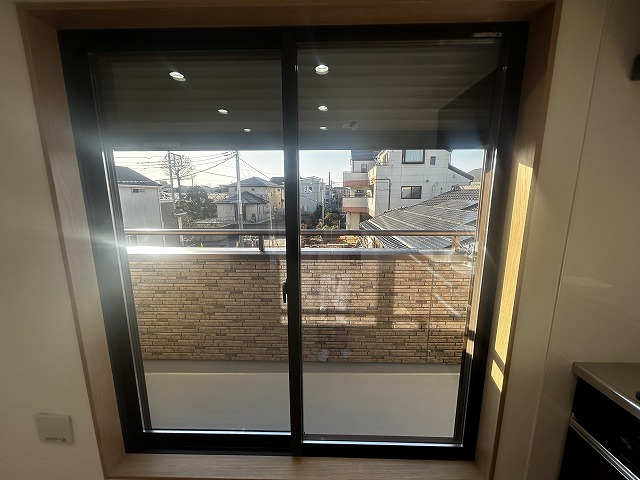 セキュリティ　2Fも防犯シャッター付きの設計です。