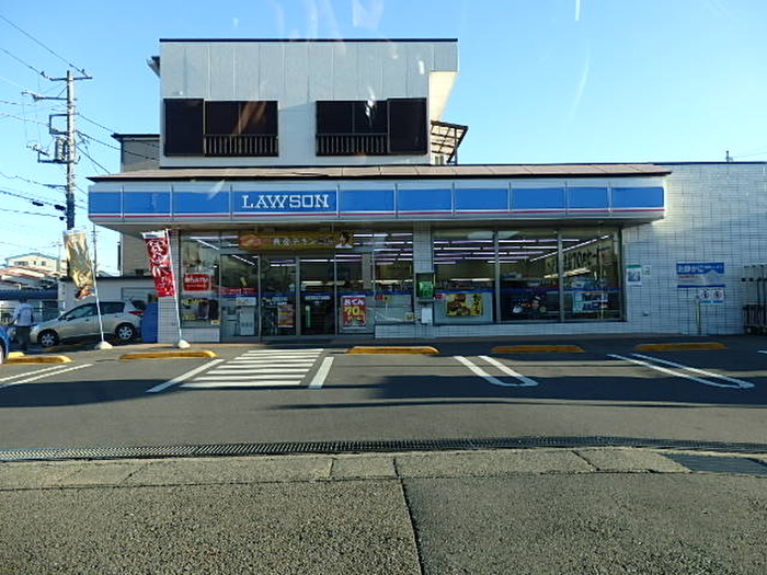 コンビニ　ローソン（コンビニ）まで531m