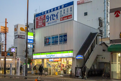 コンビニ　ファミリーマート 都島駅前店（コンビニ）まで48m