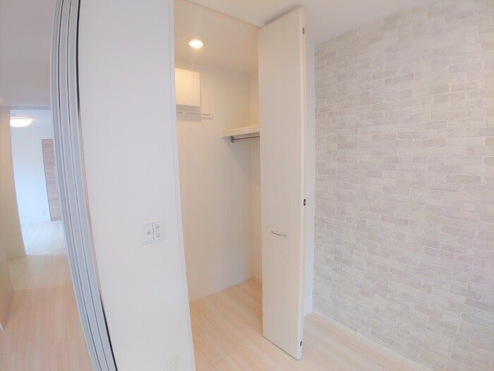収納　クローゼットが２箇所あります。