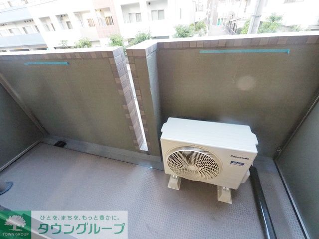 バルコニー　同シリーズ