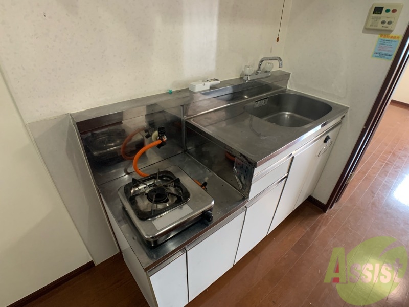 キッチン　キッチンになります。お料理も楽々できそうですね！