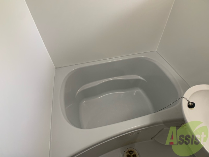 バス・シャワールーム　お風呂になります。日々の疲れを癒して下さい。