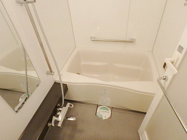 バス・シャワールーム　☆ゆったりくつろげるお風呂☆