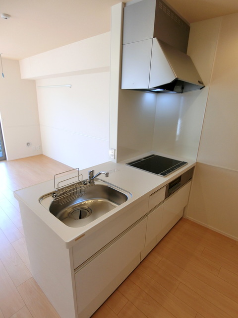 キッチン　★ＩＨ２口＋ラジエントヒーター★