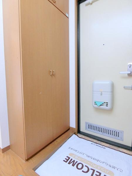 玄関　★追焚・独立洗面台★駐車場二台目もご相談ください★