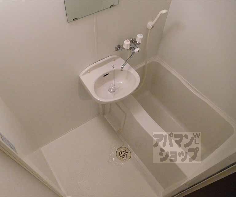 バス・シャワールーム　バス