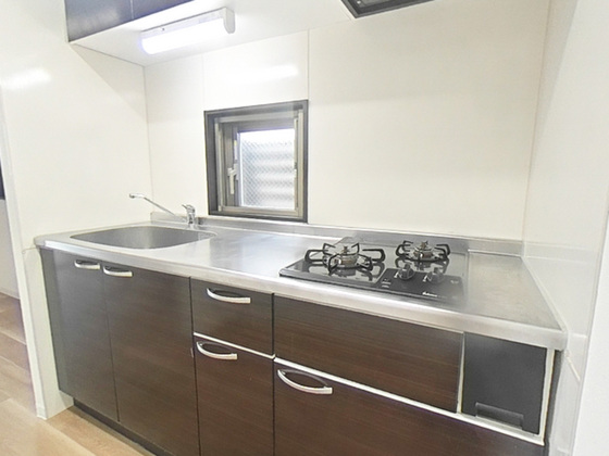 キッチン　※別部屋の写真です